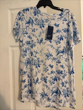 crown & ivy White Tee with Blue Toile Bird and Floral Print